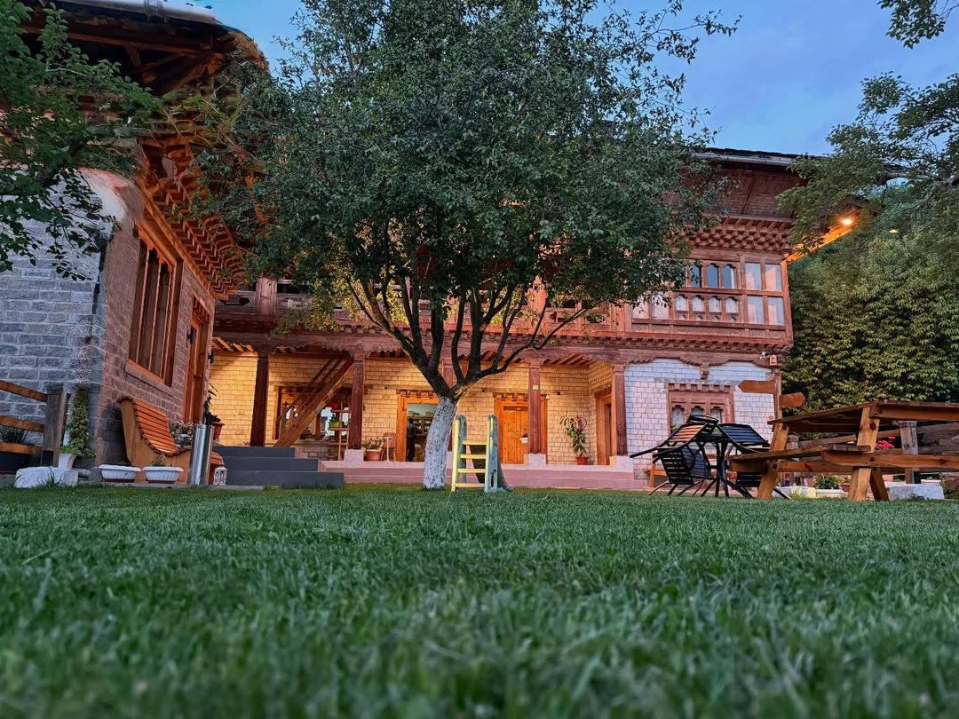 Swiss Guest House exterior 4